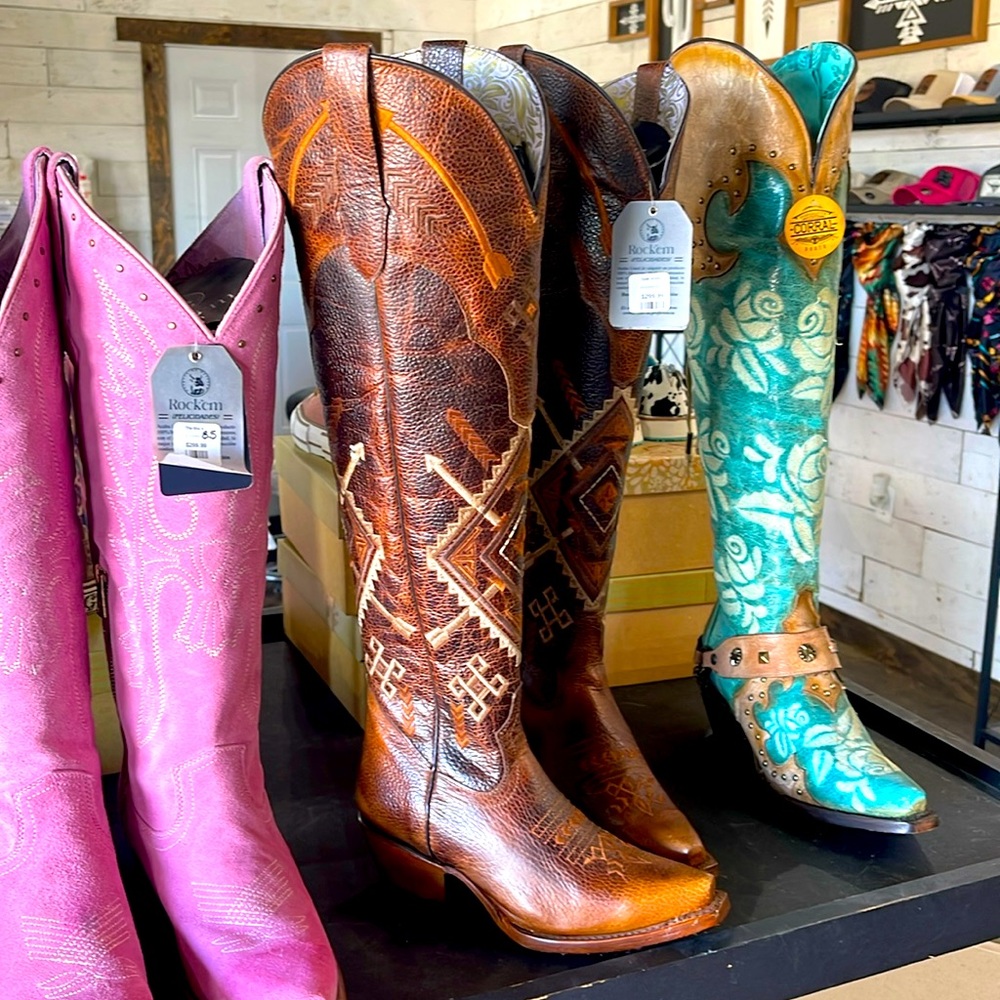 The Itzel Arona XL Cowgirl Boots